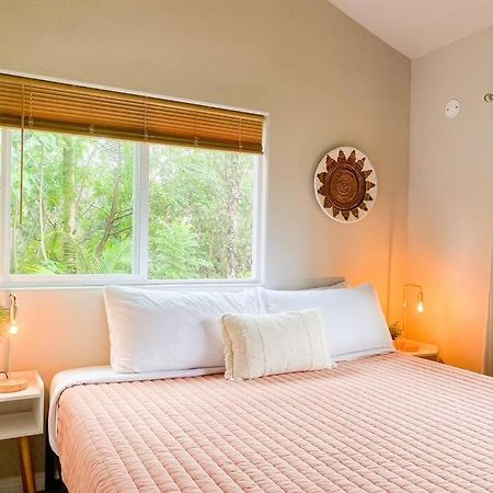 Hibiscus Hale, Full Kitchen, King Bed, Parking Appartement Keaau Buitenkant foto