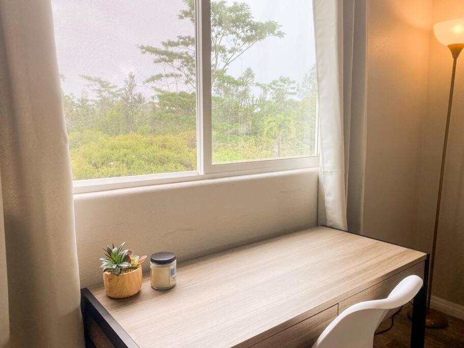 Hibiscus Hale, Full Kitchen, King Bed, Parking Appartement Keaau Buitenkant foto