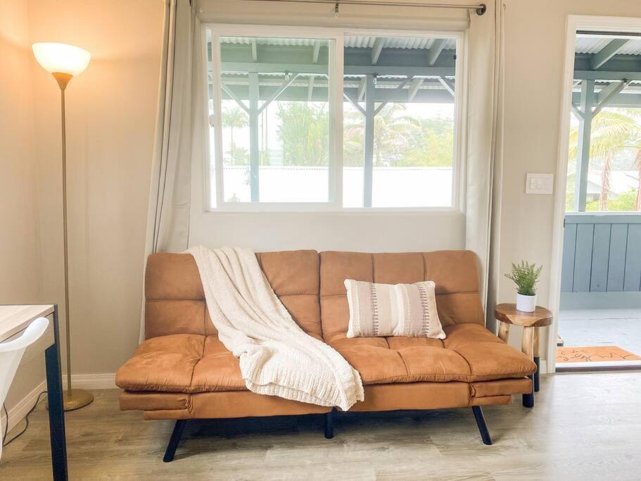 Hibiscus Hale, Full Kitchen, King Bed, Parking Appartement Keaau Buitenkant foto