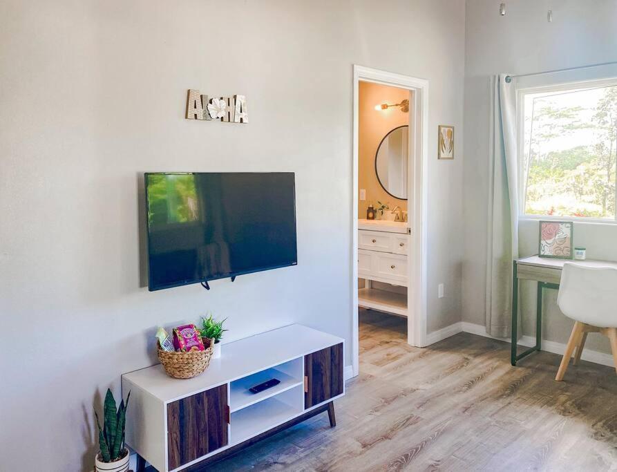 Hibiscus Hale, Full Kitchen, King Bed, Parking Appartement Keaau Buitenkant foto